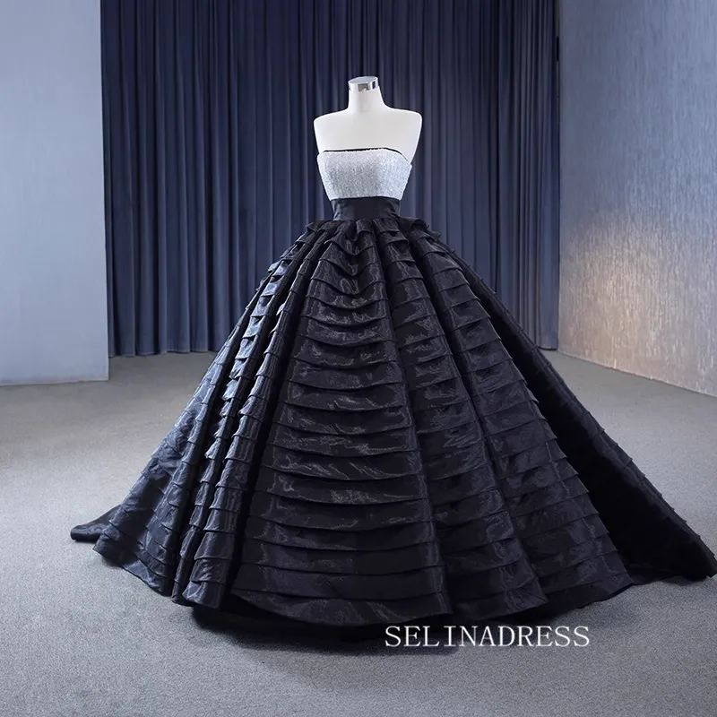 Black Strapless Unique Wedding Dressess Sweet 16 Ball Gown Tiered Quinceanera Dress 231110