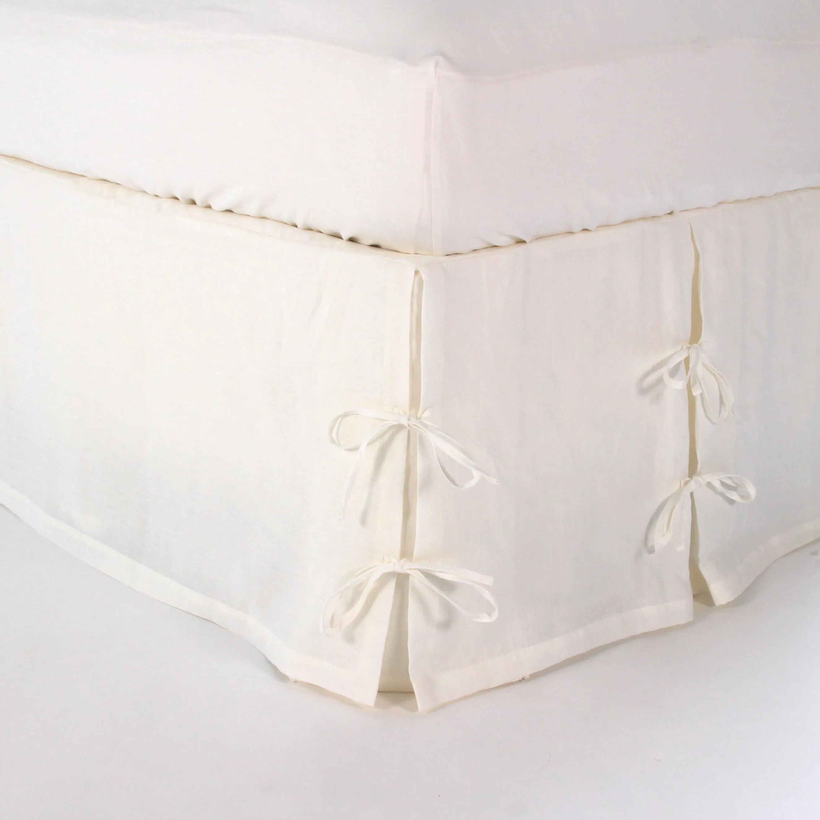 Linen Knotted Bed Skirt - ivory