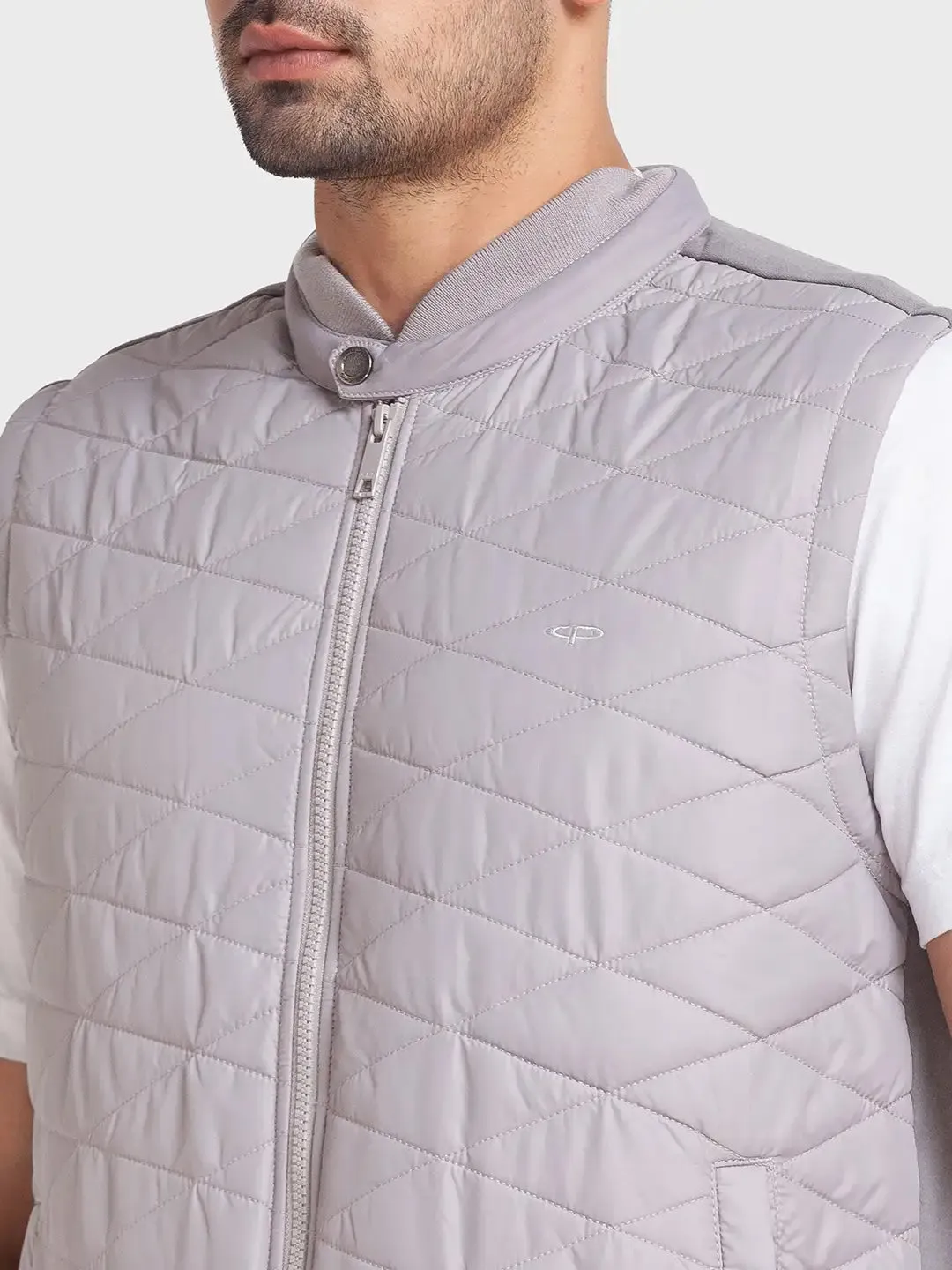 Men Grey Tailored Fit Solid Polyester Sleeveless Jackets