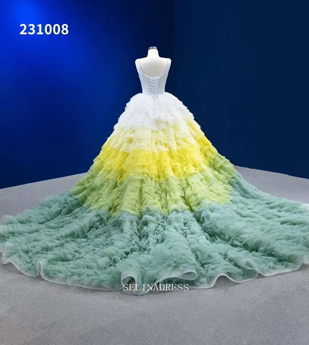 Ombre Ball Gown Scoop Neck Lace Up Bridal Gowns Multilayer Evening Dresses RSM231008