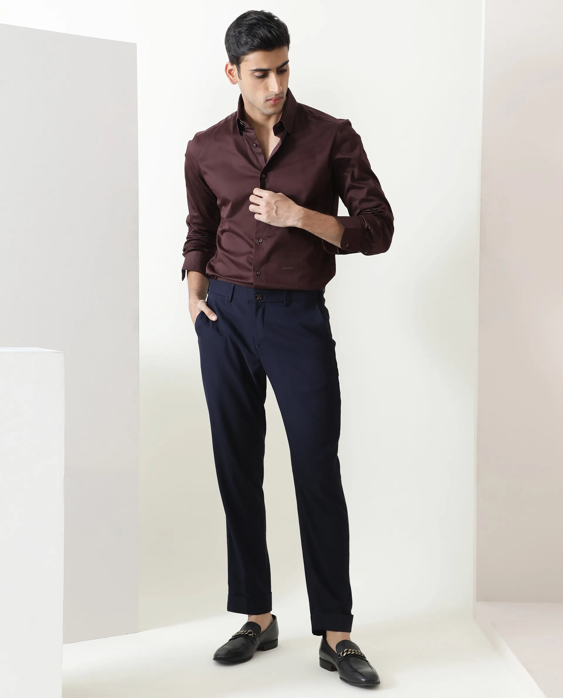 Rare Rabbit Men's Glade Dark Navy Solid Mid-Rise Regular Fit Trouser