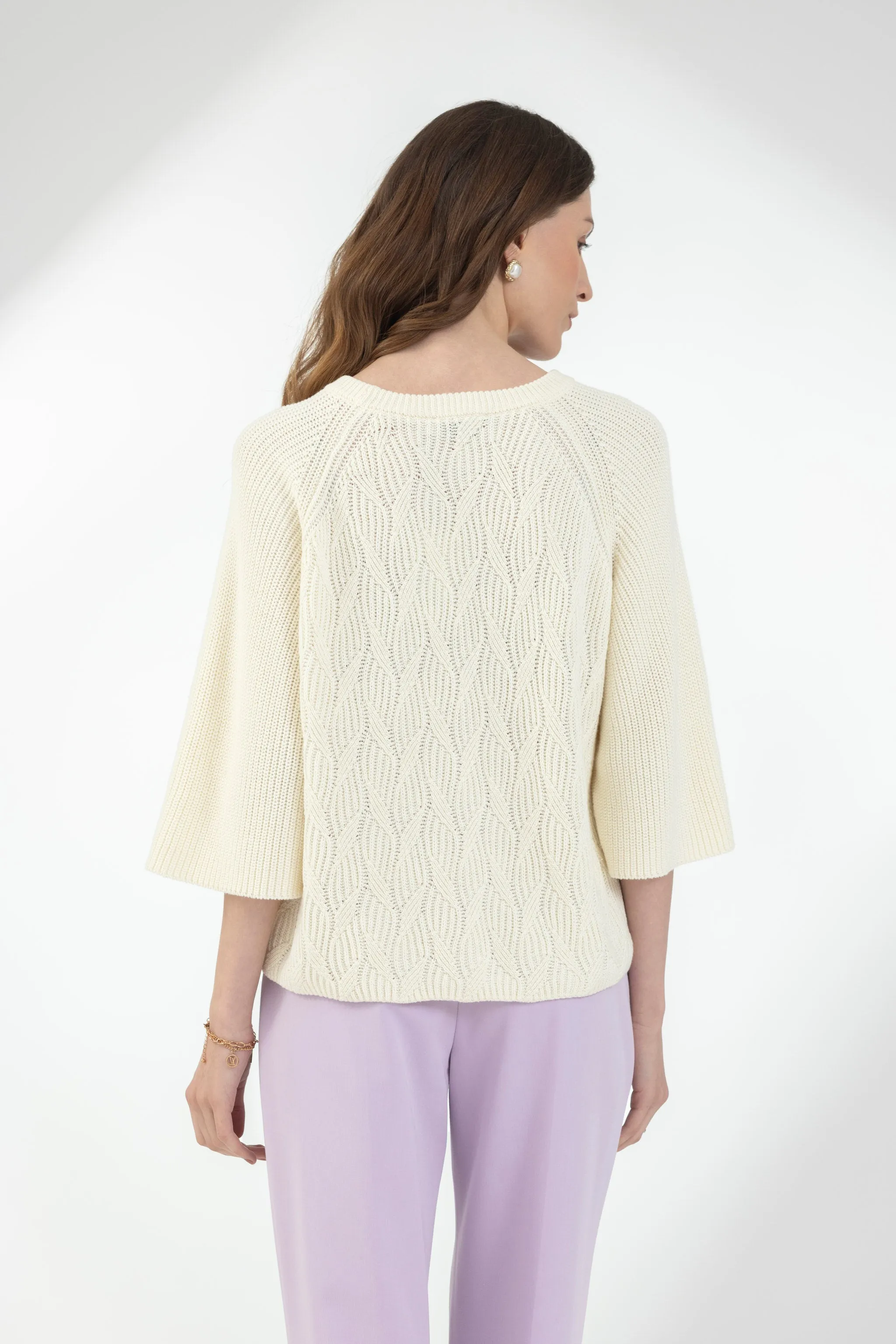 Tofu Textured Light Pullover