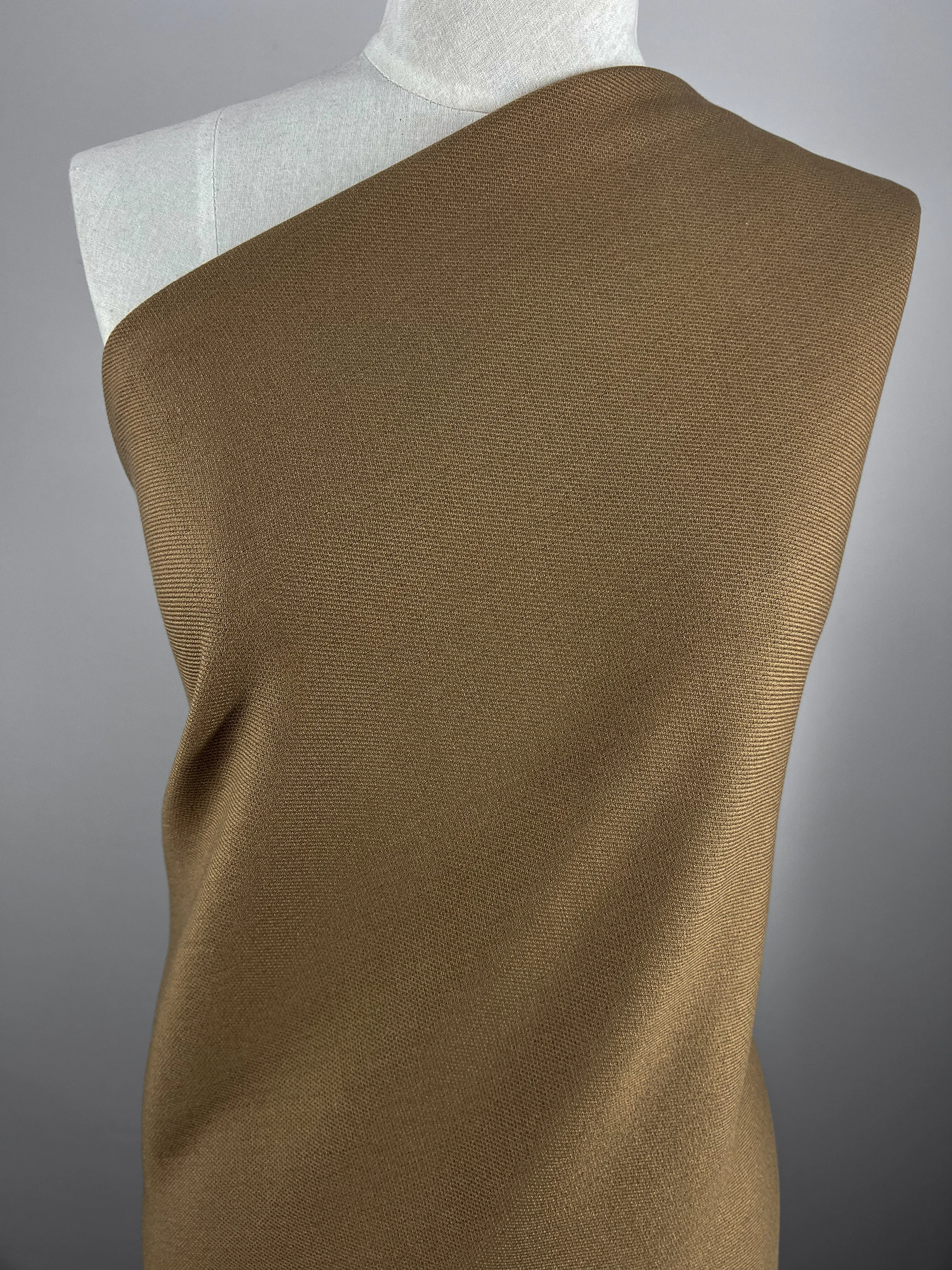 Twill Suiting - Aztec - 138cm