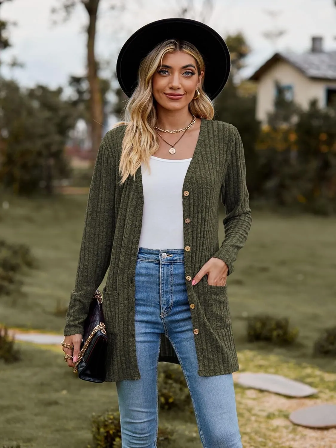 Womens 2025 Fall Fashion Cardigan Lightweight Soft Knit Cardigan for Women Long Sleeve Open Front Coat with Pockets