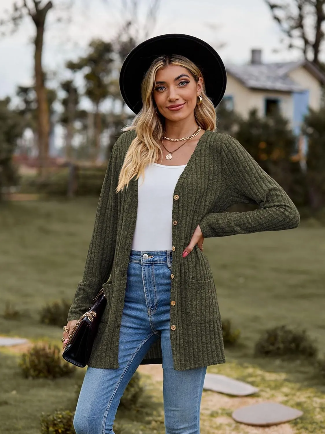 Womens 2025 Fall Fashion Cardigan Lightweight Soft Knit Cardigan for Women Long Sleeve Open Front Coat with Pockets